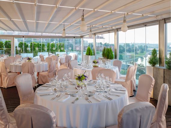 Bar on the Roof Top Terrace Sheratonn Krakow Hotel
